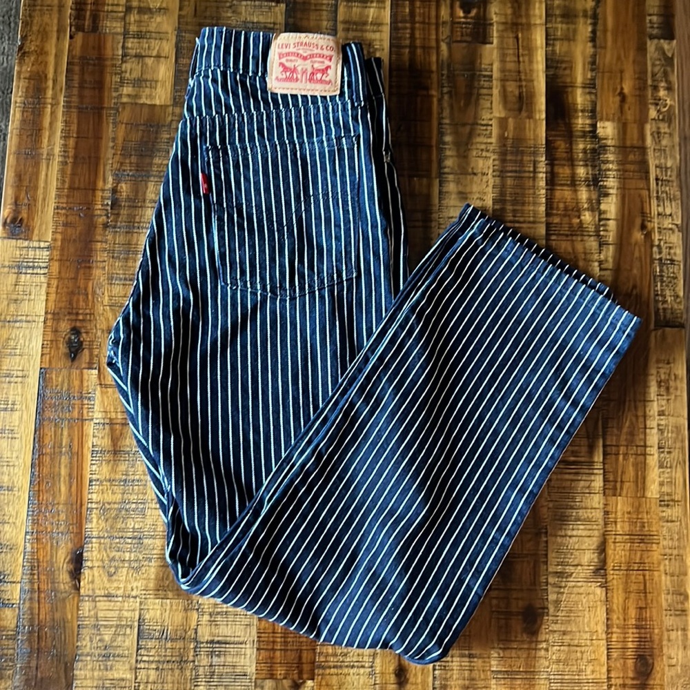Levi’s Pinstripe Jeans - W28